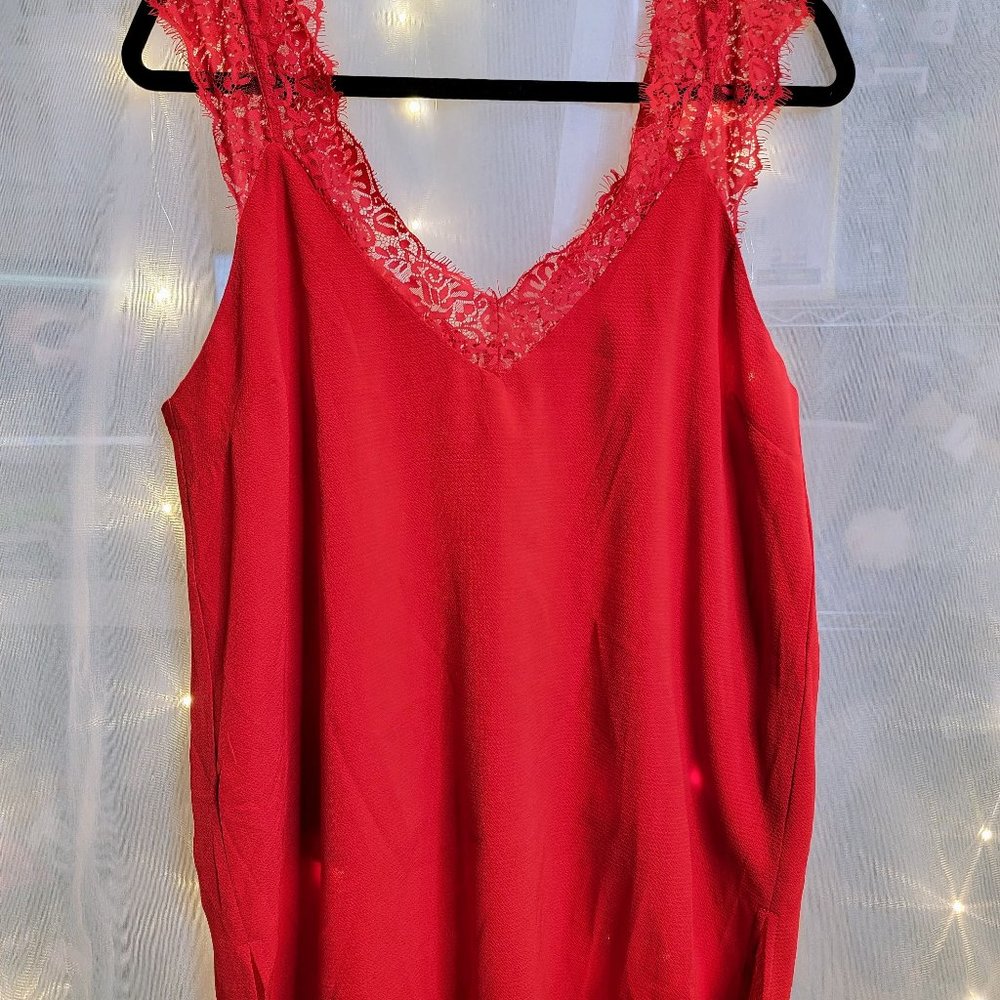 NWT Madison + Mallory Red Lace Tank Top Size Large